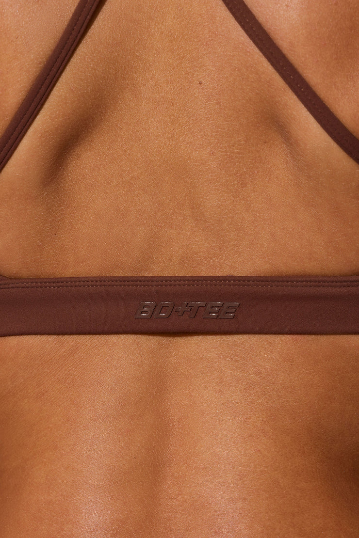 Evolve - Multiway Twist Front Sports Bra in Chocolate